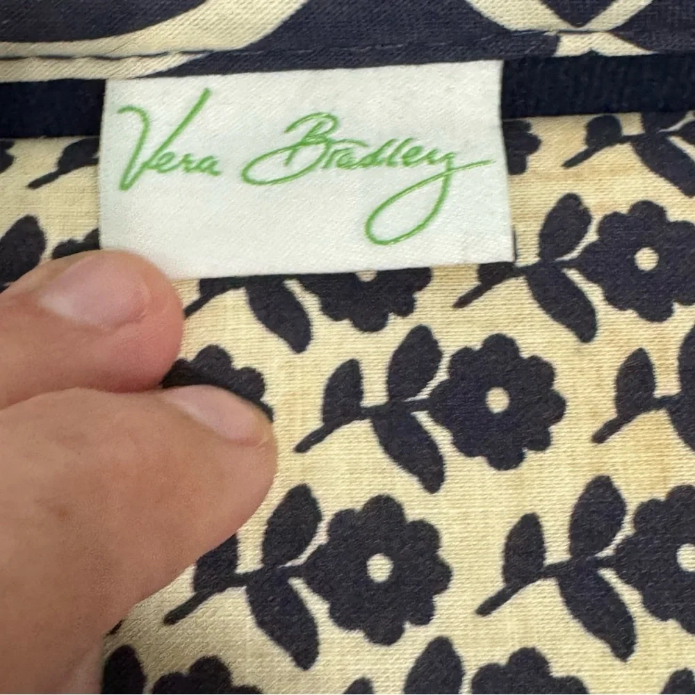 Vera Bradley Blue and White tablet twirly birds Bag w strap and pockets preowned